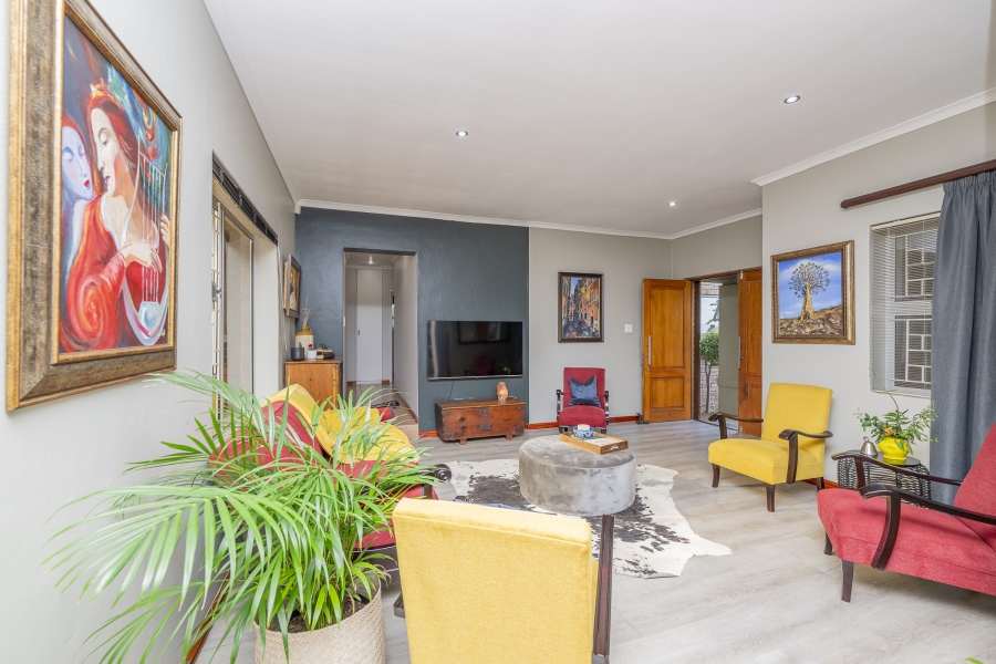 5 Bedroom Property for Sale in Protea Heights Western Cape